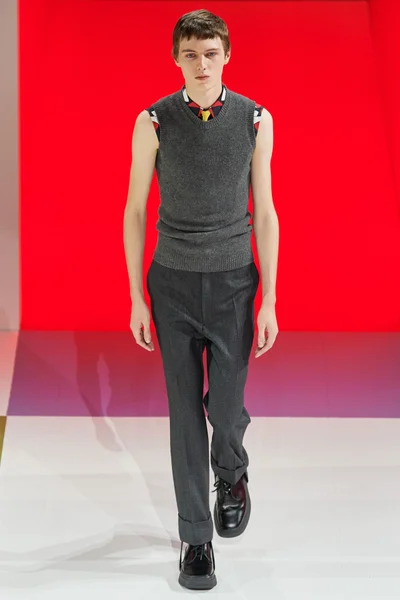 Look 1